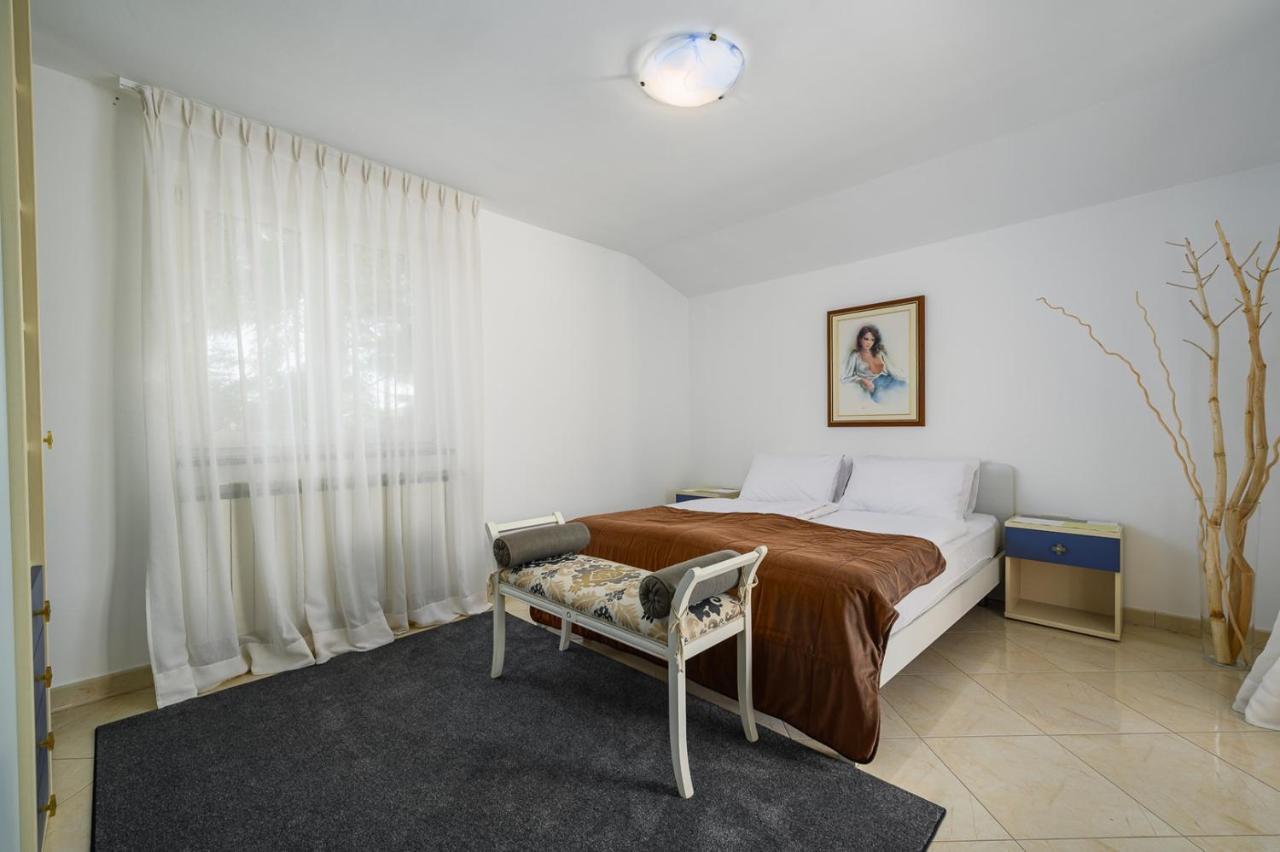 House With Apartments Dragica أوماغ المظهر الخارجي الصورة