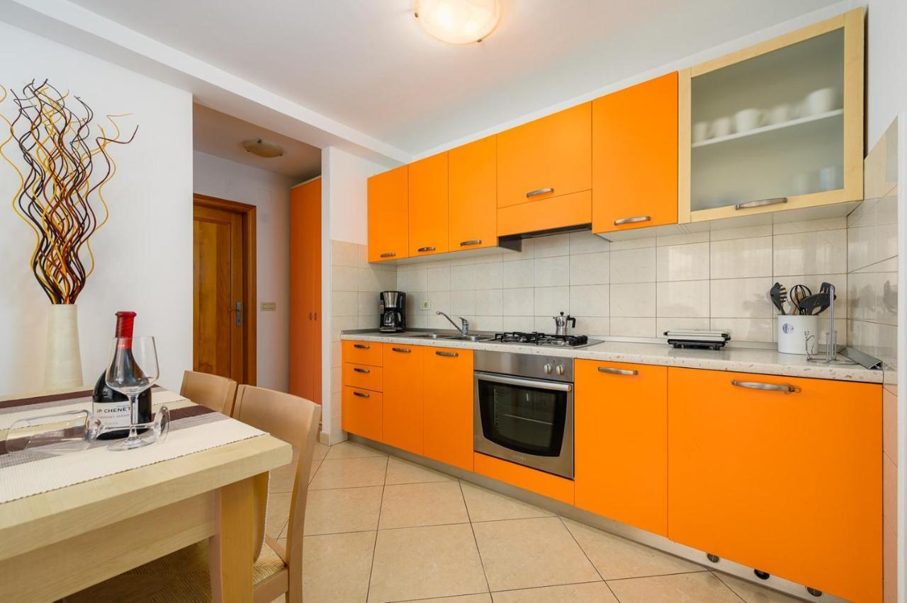 House With Apartments Dragica أوماغ المظهر الخارجي الصورة