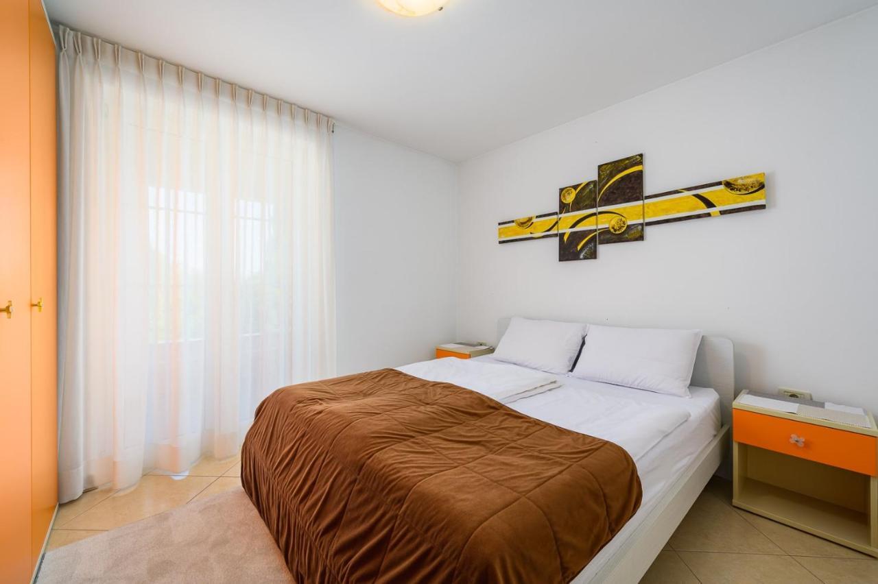 House With Apartments Dragica أوماغ المظهر الخارجي الصورة